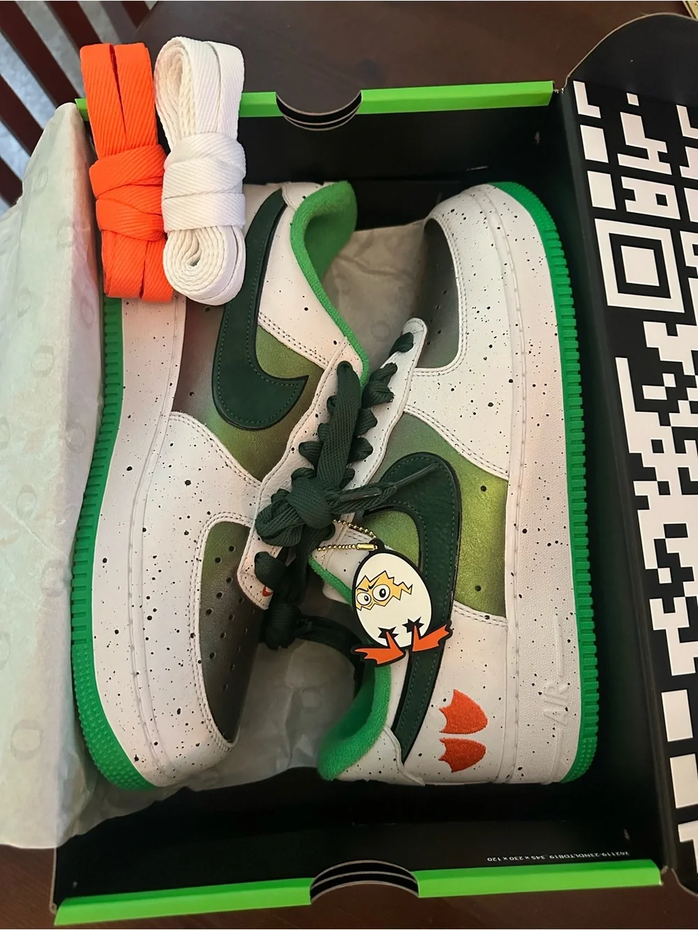 Nike Green White Orange Accent Low-Top Sneakers